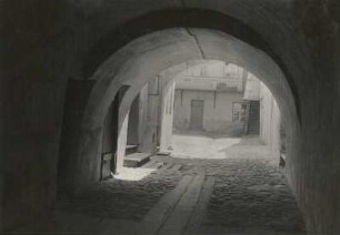 Vilnius. Hofeinfahrt, Schloßstraße 14