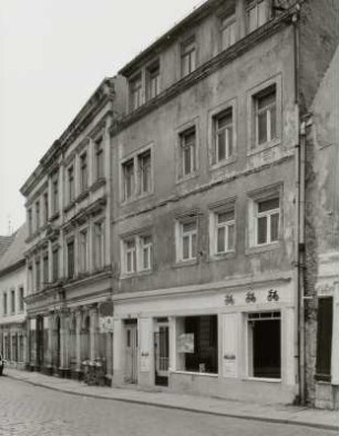 Wohnhaus mit Laden : Wohnhäuser mit Läden (17. Jh., bez. 1887; 17. Jh.)