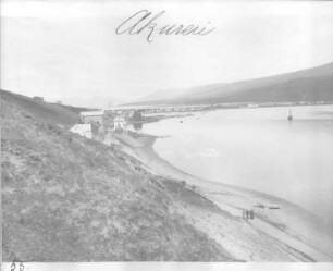 Akureyri (Island). Ortsansicht mit Eyjafjord von Süden