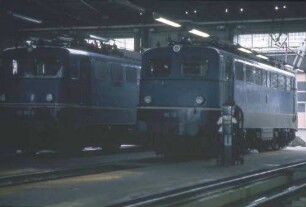 Bw Stuttgart Lok 110 116 Lok 110 109 Lokschuppen 1