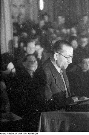 Dresden, Bühlau, Kurhaus. Gründungsparteitag der SED. Wilhelm Koenen, Mitglied des ZK der KPD, 7. April 1946