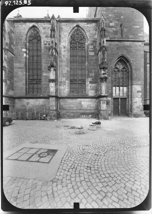 Saalfeld. Stadtkirche St. Johannes (Baubeginn 1380). Teilansicht von Südost