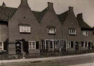 Berlîn-Neukölln. Siedlung Britz. Einfamilienhäuser, errichtet von 1925-1933. Hier in der Hanne Nüte