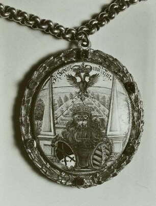 Schützenkette: Anhänger von der Königskette der privilegierten Bogenschützengilde