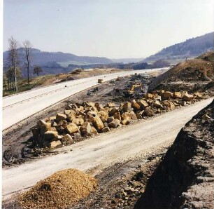 Trassierung, Betonfahrbahndecke fertiggestellt