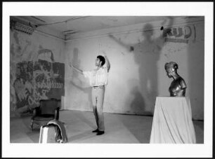 Fotografie mit Falilou Seck aus der Hochschule für Schauspielkunst Ernst Busch