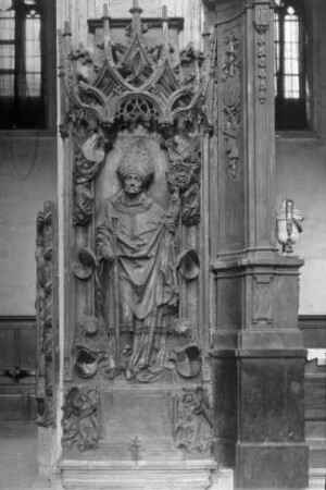 Würzburg, Dom, Grabmal Scherenburg