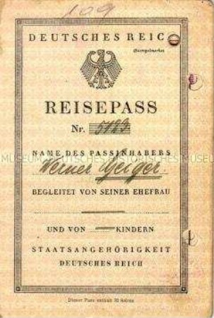 Reisepass für Reisen ins Ausland (als Busfahrer und Techniker) - Familienkonvolut