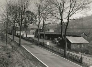 Deutschneudorf-Deutschkatharinenberg. Betrieb NARVA. Straßenansicht