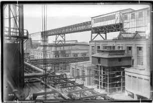 Bau Me 3 Dampfkesselhaus, Me 6 Wasserwerk und Luftzentrale, Me 103 Dampfkesselhaus, Me 142 Tonzerkleinerungs- und Trockenanlage, Brücke zur Straße III und Bau Me 103 Dampfkesselhaus