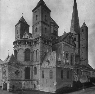 Brauweiler, ehem. Benediktinerabteikirche, heute kath. Pfarrkirche St. Nikolaus und Medardus