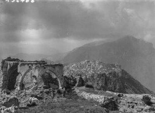 Ruinen des Castell del Rei : Die Ruinen des Castell del Rei im Gebirge