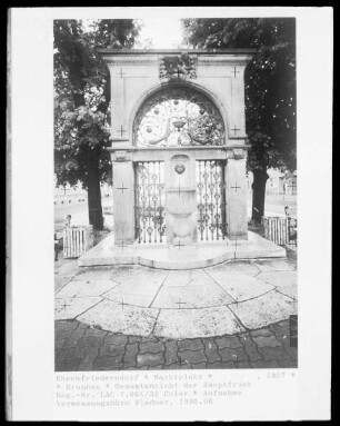 Denkmalbrunnen zum 500jährigen Bestehen der Stadt