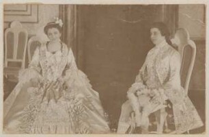 "Rosenkavalier"-Szenenfoto mit Elisabeth Schumann (Sophie) und Marie Gutheil-Schoder (Octavian)