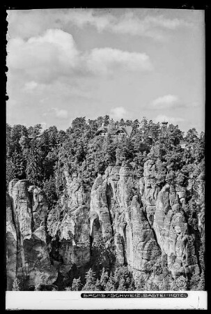 Blick auf das Bastei-Hotel