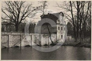 Gebäude im Schlosspark Heinrichau