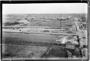 Rössen, Kolonie, Blick von Bau Me 24 Verwaltungsgebäude und Laboratorium, Me 129