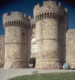 Rhodos (Stadt). Hafentor, P63