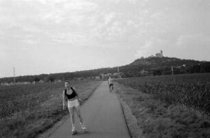 Pardubice : Pardubice, im Hintergrund: Kunétická Hora