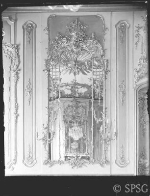 Potsdam, Neues Palais, Wohnung Friedrich II., Konzertzimmer, R.: 211, Südwand mit Spiegel.