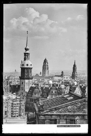 Dresden, Blick vom Fernheizwerk auf Residenzschloss, Rathausturm, Kreuzkirche und Semperoper