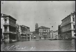 Venedig. Canal Grande. Palazzo Giustinian (links), Palazzo Balbi (mittig), Palazzo Grasso (rechts)
