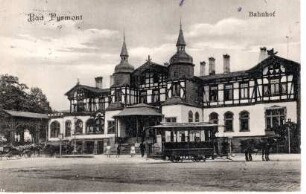 Bahnhof mit Pferdebahn