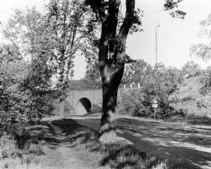 Coswig (Anhalt), Straßenbrücke