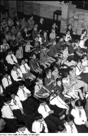 Dresden? Solidaritätsveranstaltung deutscher und koreanischer Kinder, 1954