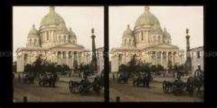 Dreifaltigkeitskathedrale und Denkmal vom türkischen Krieg, St. Petersburg