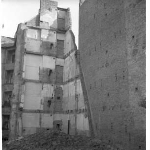 Negativ: Ruine, Bundesallee 126, 1951
