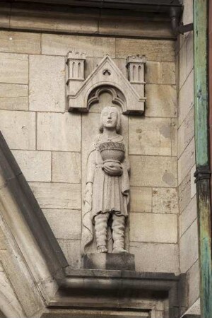 Südportal — Statue