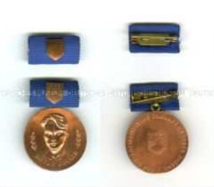 Artur-Becker-Medaille in Bronze, mit Interimsspange