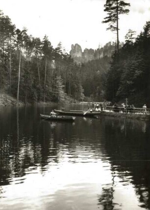 Sächsische Schweiz, Rathener Gebiet. Amselsee gegen Mönch