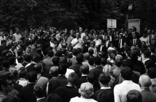 17. Tagung 1967 Chemiker; Maikäferrede: Graf Lennart Bernadotte Ansprache vor den Mainaubesuchern