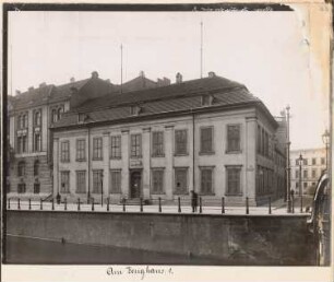 Wohnhaus Am Zeughaus 1, Berlin-Mitte: Ansicht (aus: Julius Kohte, Alt-Berlin, Bauwerke in Berlin und Charlottenburg, aufgenommen 1907-1914)