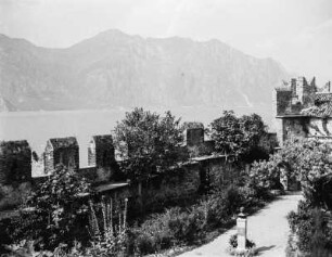 Blick von der Scaligerburg auf den Gardasee