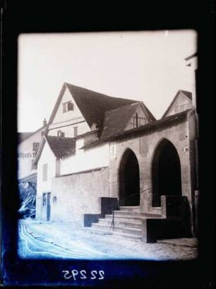 Aufgang zur Kirche