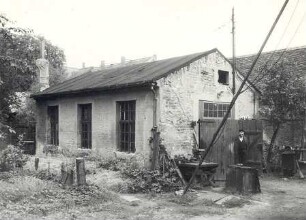 Glockengießerei in Kleinwelka : Handwerkstechniken - Glockengießerei und Glocken. Ort: Mały Wjelkow / Kleinwelka. Zinzendorfstraße (ehemalige Glockengießerei)