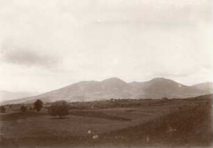 Der Cerro Llimpi von Westnordwest (Gegend von Ambato) aus