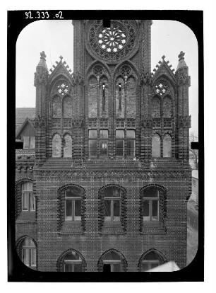Rathenow, Platz der Freiheit 1. Kreishaus (1893-1895; F. Schwechten). Giebelfront (Teilansicht)
