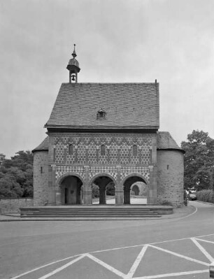 Lorscher Torhalle