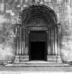 San Giovanni Battista, Portal