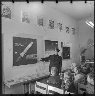 Kosmonautenclub' im Pionierhaus 'German Titow', 1968. SW-Foto © Kurt Schwarz.