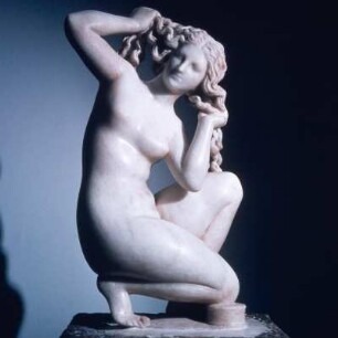 Rhodos, Archäologisches Museum. Die kleine Aphrodite von Rhodos, um 100 v. Chr., Marmor. Repro. E70