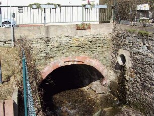 Brücke über die Walluf; Eltville, Hauptstraße (L 3036)