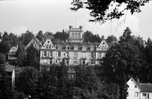 Baden-Baden: Bergschloss, von gegenüberliegender Talseite