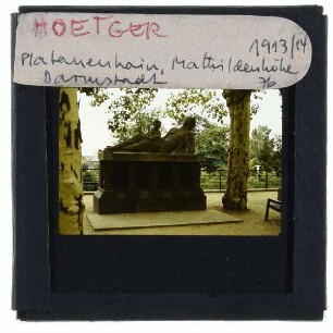 Darmstadt, Platanenhain,Darmstadt, Hoetger, Sterbende Mutter mit Kind