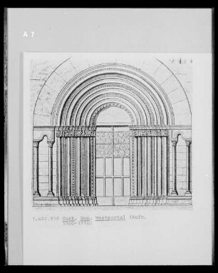 Westportal der Domkirche Mariae Himmelfahrt in Gurk