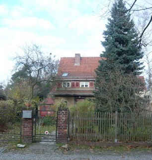 Kleinmachnow, Haeckelstraße 6